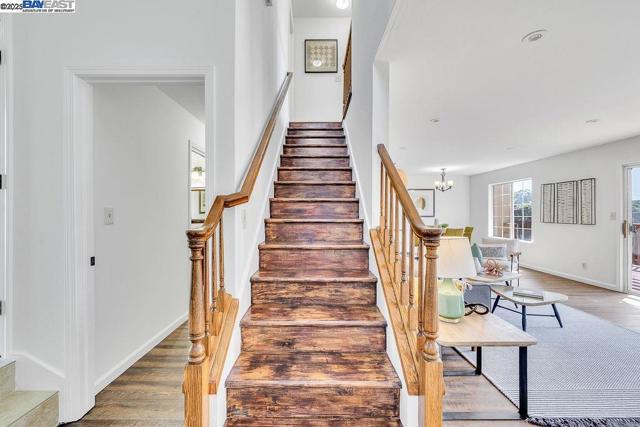 21917 Nugget Canyon Dr, Castro Valley CA: https://media.crmls.org/mediaz/963147ae-e5ea-421f-bf67-3f6c56cc6a44.jpg