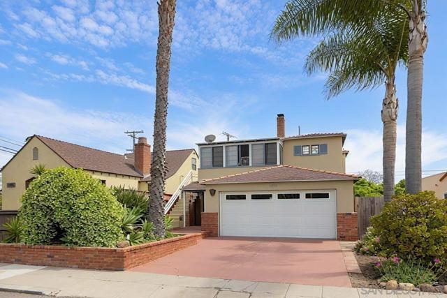 3483 Olive Street, San Diego CA: https://media.crmls.org/mediaz/9632082f-80c4-4918-a2a6-6d40af65b521.jpg