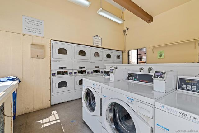 2920 Briarwood Rd, Bonita CA: https://media.crmls.org/mediaz/963301dc-654d-4308-97cd-5b8deba382b3.jpg