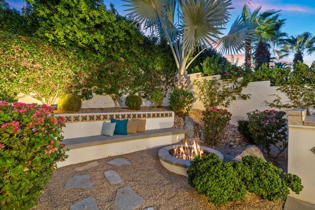 50831 Cereza, La Quinta CA: https://media.crmls.org/mediaz/9633a474-f7fd-43e2-bd20-89ea87a3ea42.jpg