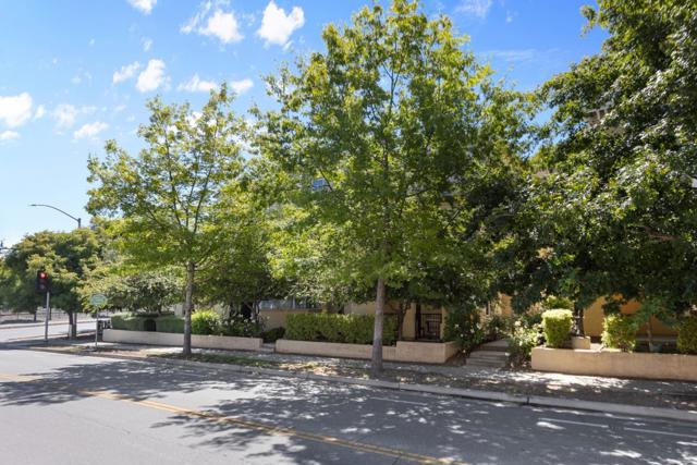 211 Okeefe Way, Mountain View CA: https://media.crmls.org/mediaz/9633ba87-3453-485c-92cd-bf94af1da94e.jpg