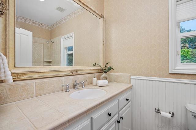 1324 Vista Colina Dr, San Marcos CA: https://media.crmls.org/mediaz/96343fea-a448-4502-91cb-970a70ae97a3.jpg