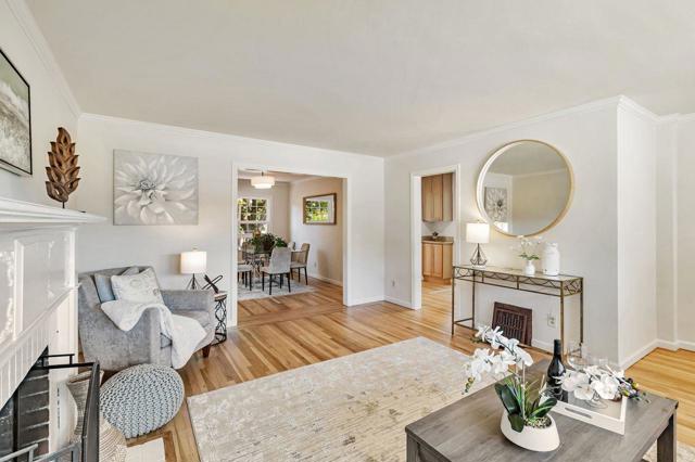 833 Alameda De Las Pulgas, Belmont CA: https://media.crmls.org/mediaz/9636adc6-2b5f-4763-8b1a-d82ba325ff3c.jpg