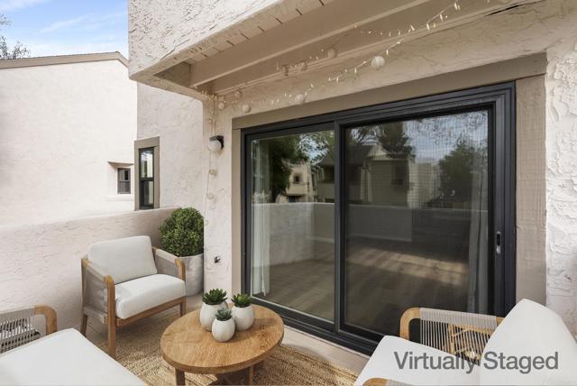 Detail Gallery Image 9 of 46 For 8448 via Sonoma #100,  La Jolla,  CA 92037 - 2 Beds | 1/1 Baths