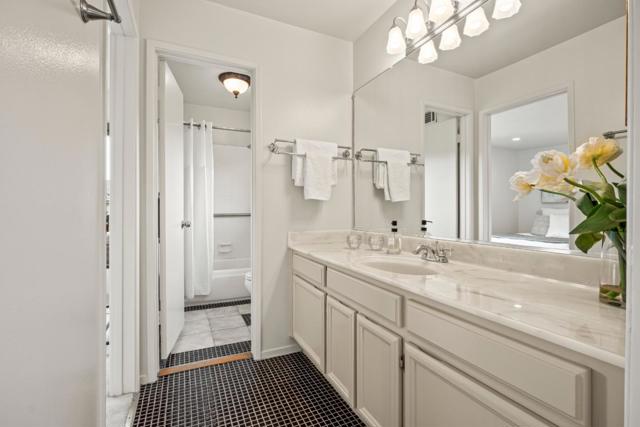 1 Le Havre Place, Half Moon Bay CA: https://media.crmls.org/mediaz/96377e13-994d-4228-89b8-e08f8eb4de33.jpg