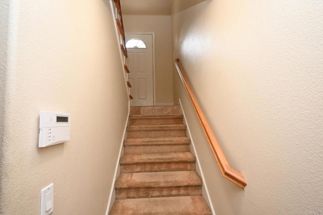 Detail Gallery Image 14 of 35 For 4035 Bluff View Way, Carlsbad,  CA 92008 - 4 Beds | 2/1 Baths