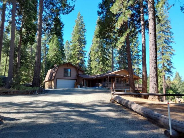 5051 Arctic Lane, Somerset CA: https://media.crmls.org/mediaz/9637dc59-7cfb-44de-aad8-c2040e26fdb4.jpg