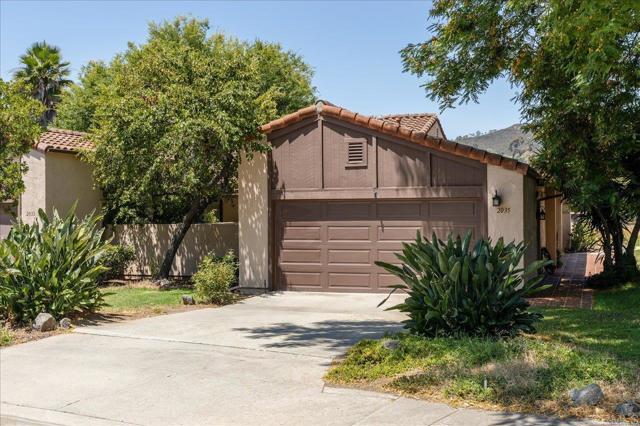 Detail Gallery Image 2 of 37 For 2035 David Dr, Escondido,  CA 92026 - 3 Beds | 2 Baths
