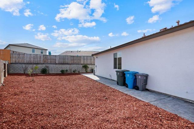 2111 Rosewood Drive, Hollister CA: https://media.crmls.org/mediaz/963927d0-b434-4f10-a1fe-43e26bfe30ed.jpg