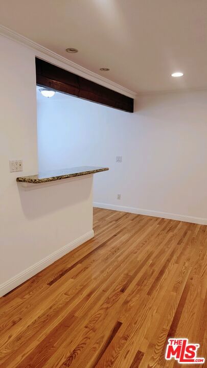 309 Broadway Street, Venice CA: https://media.crmls.org/mediaz/963a0617-4abf-4968-a8ba-b40ea7f21f1b.jpg