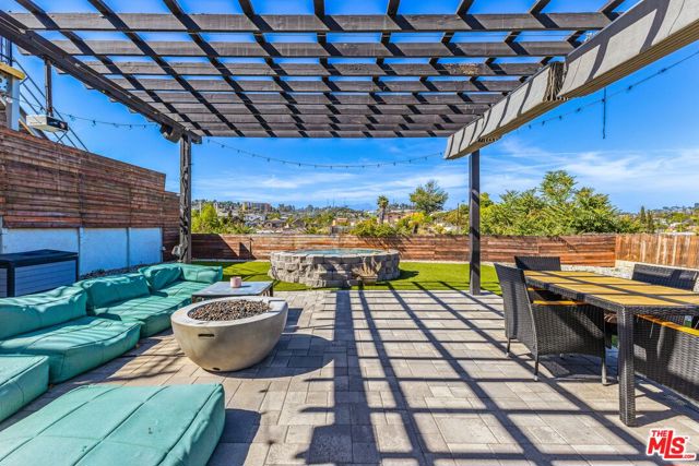 4017 Michigan Avenue, Los Angeles CA: https://media.crmls.org/mediaz/963a3c7d-16e6-42e6-8271-3d2d3854d191.jpg