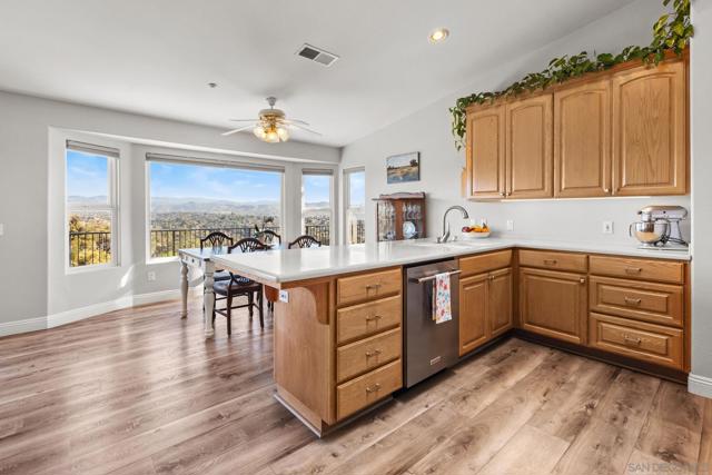 Image 5 of 31 For 1033 Via Contenta