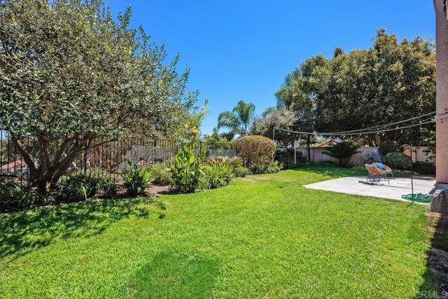 1766 Mount Way, Vista CA: https://media.crmls.org/mediaz/963bb274-40ec-4031-b144-cc528a8c19ab.jpg