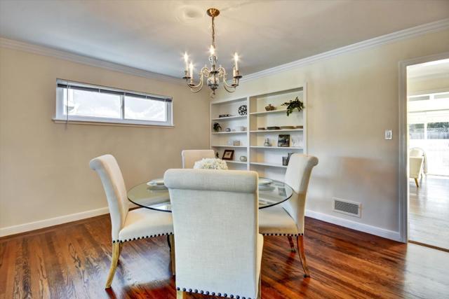 438 Bucknell Drive, San Mateo CA: https://media.crmls.org/mediaz/963be075-4317-4489-a013-b70483946d44.jpg