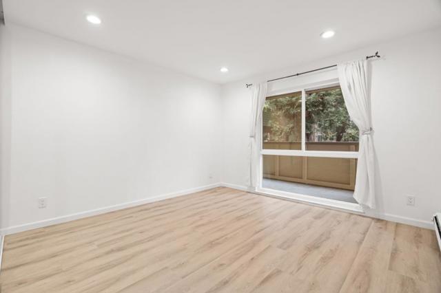 1033 Crestview Drive, Mountain View CA: https://media.crmls.org/mediaz/963c6535-930d-48cf-91d0-4504b872e666.jpg