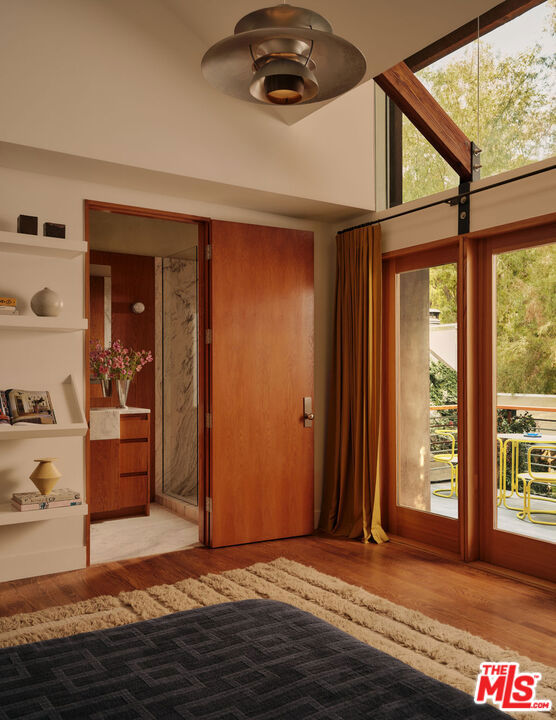4 Bed Home for Sale in Los Angeles, California