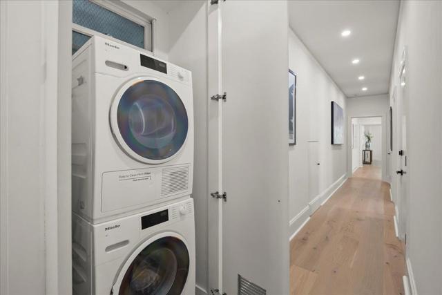 2865 Jackson Street, San Francisco CA: https://media.crmls.org/mediaz/963ccd35-82a1-48bb-adfc-65024bc530af.jpg