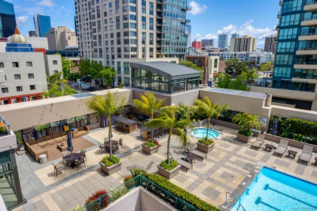 550 Front St, San Diego CA: https://media.crmls.org/mediaz/963d9aa0-6b14-47ae-b2ff-a628dafb992a.jpg