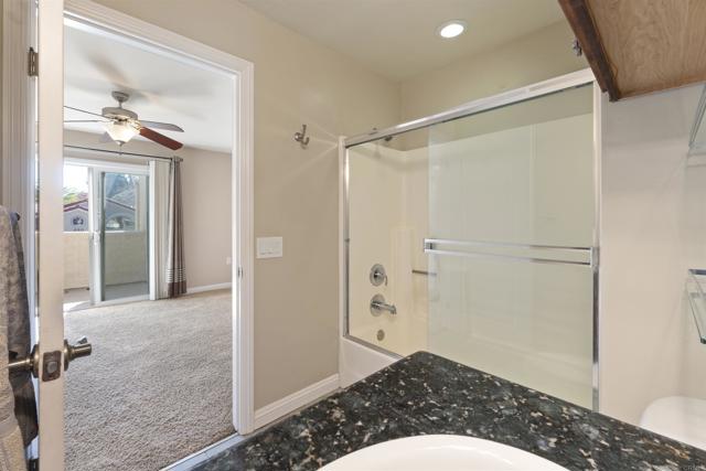 100 Sea Cliff Way, Oceanside CA: https://media.crmls.org/mediaz/963dde0d-1197-41e0-9ab9-6fa883bff286.jpg