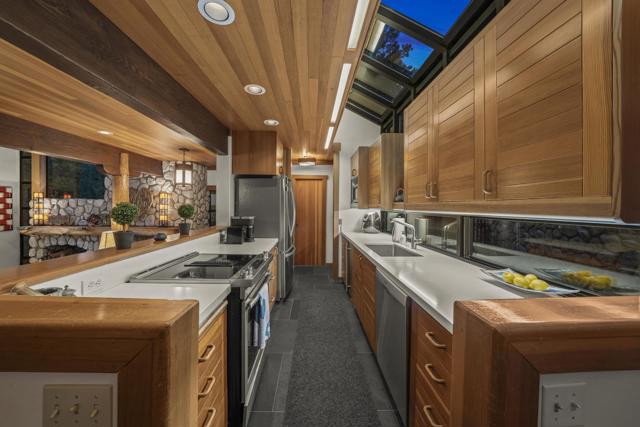 54789 Wildwood Drive, Idyllwild CA: https://media.crmls.org/mediaz/963ea23c-242b-4364-83f6-a2aeeee95667.jpg