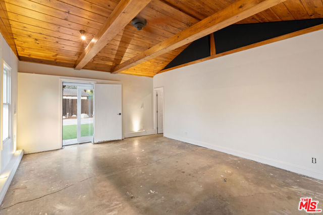 20212 Oxnard Street, Woodland Hills CA: https://media.crmls.org/mediaz/963f2c52-e726-491d-b7cc-175cb561e3c8.jpg