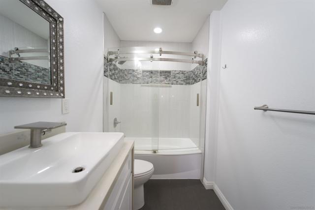 7915 Camino Kiosco, San Diego CA: https://media.crmls.org/mediaz/963f45c6-2048-428b-8b8a-d89d6b779659.jpg
