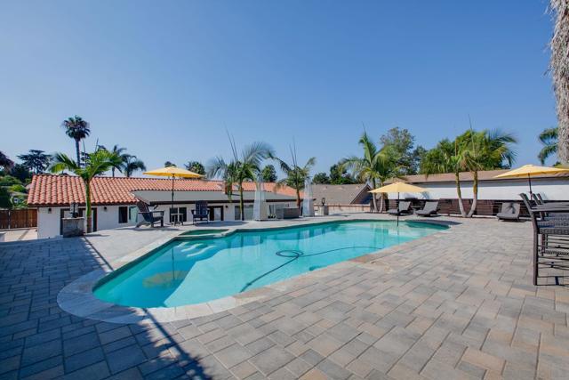 704 Matagual Dr, Vista CA: https://media.crmls.org/mediaz/964184fa-c200-45df-8a7c-45562cacf689.jpg