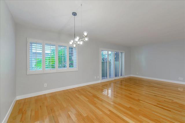 1203 N Sweetzer Avenue, West Hollywood CA: https://media.crmls.org/mediaz/9641bae7-c150-4115-8a5c-528676ee698d.jpg