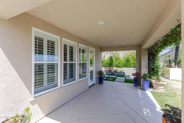 3911 Lilac Canyon Lane, Altadena CA: https://media.crmls.org/mediaz/9641c94b-10a2-4469-a7db-156b49077172.jpg
