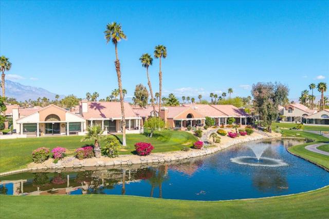 42197 Turqueries Avenue, Palm Desert CA: https://media.crmls.org/mediaz/964245c8-9d51-4f0f-bef7-3a10d226fb9d.jpg