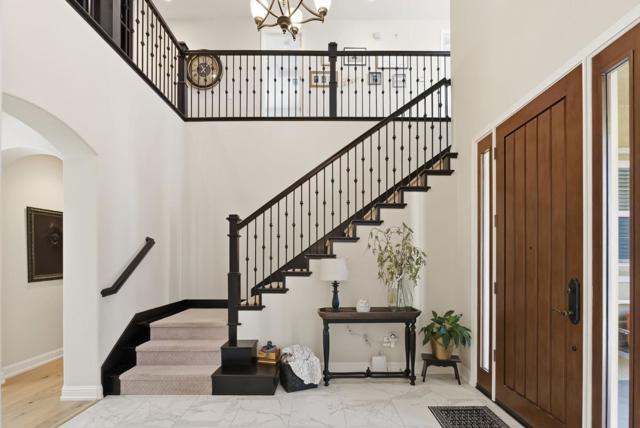 18253 Solano Place, Morgan Hill CA: https://media.crmls.org/mediaz/96425bfc-faa5-4c81-8119-ecaca2a2c6d2.jpg