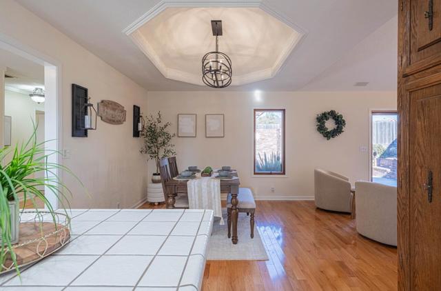 1527 Atherton Way, Salinas CA: https://media.crmls.org/mediaz/9643877f-262a-4532-a2f1-e6ddb5e2480d.jpg