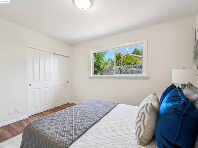 Image 22 of 46 For 589 Evangeline Way