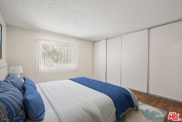 18002 Coastline Drive, Malibu CA: https://media.crmls.org/mediaz/9645c2fd-40d2-4822-a28f-7c999156f41c.jpg