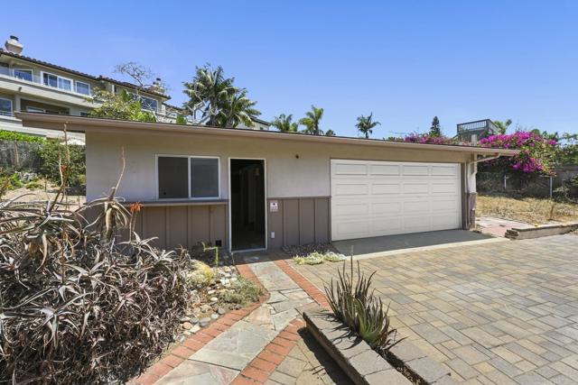 Detail Gallery Image 16 of 21 For 747 Hygeia Ave, Encinitas,  CA 92024 - 3 Beds | 3 Baths