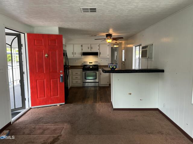 Detail Gallery Image 4 of 13 For 1150 Ventura Bld #57,  Camarillo,  CA 93010 - 1 Beds | 1 Baths