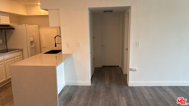 1351 N Crescent Heights Boulevard, West Hollywood CA: https://media.crmls.org/mediaz/96472a67-b03d-450b-acb8-23bdf79722db.jpg