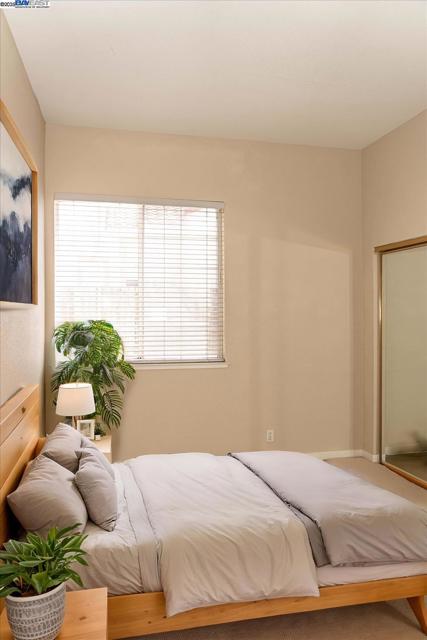 3270 Formby Ln, Fairfield CA: https://media.crmls.org/mediaz/96473589-184f-407e-b41d-27f34af97a72.jpg