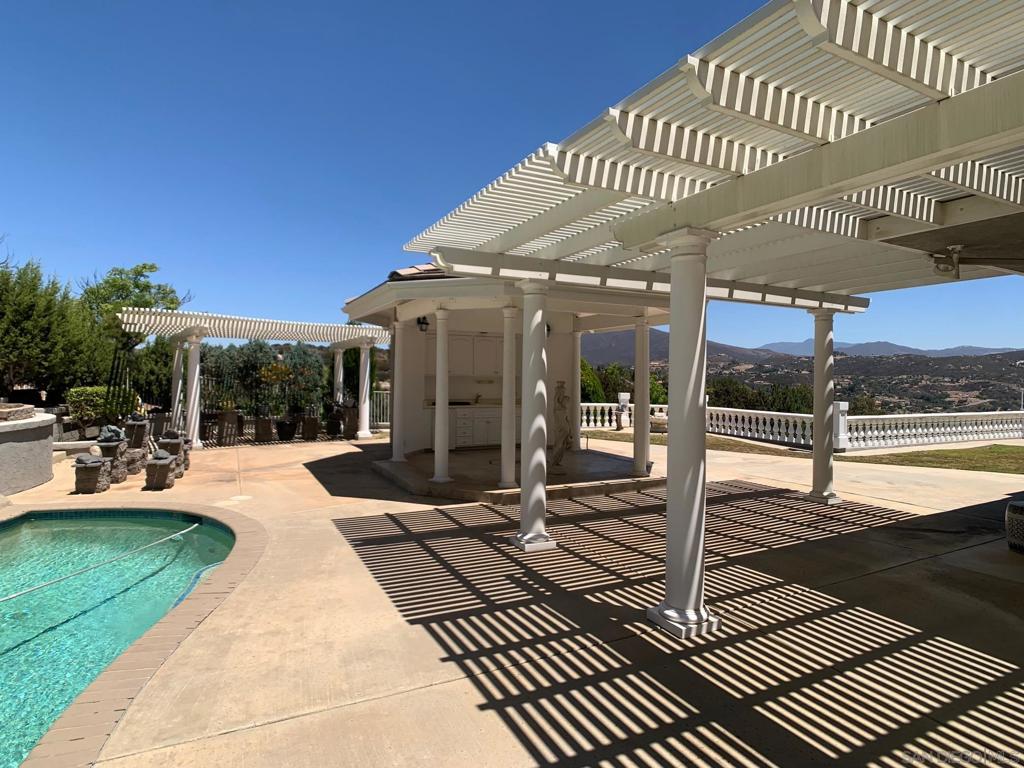 MLS #250034393SD img 54