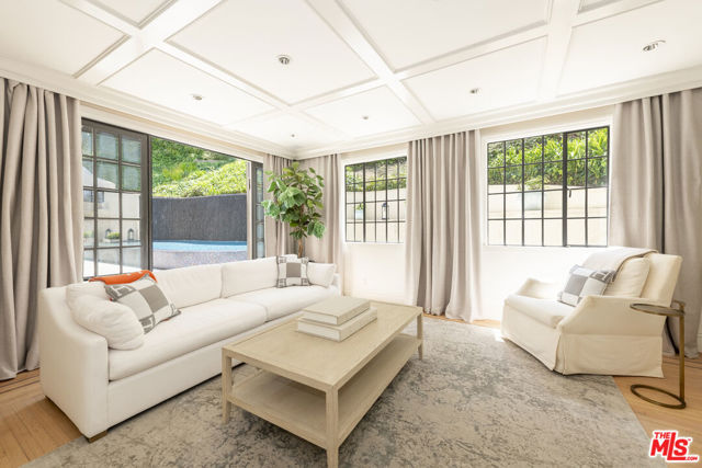 10950 Bellagio Road, Los Angeles CA: https://media.crmls.org/mediaz/9647eefa-a225-42b7-9d17-193eb0b15278.jpg