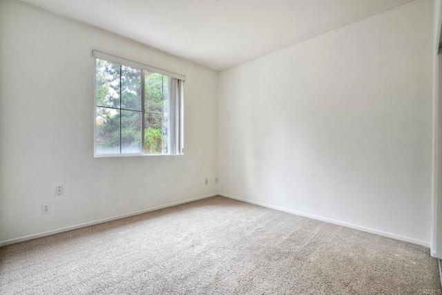 4049 Peninsula Drive, Carlsbad CA: https://media.crmls.org/mediaz/9649112e-6217-4edd-829b-9531f0040f7a.jpg