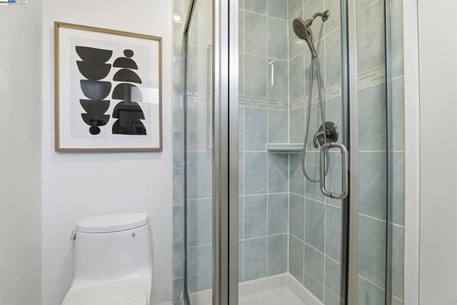 240 Carmelita Pl, Fremont CA: https://media.crmls.org/mediaz/96493f0f-c552-45ad-8ffb-c0e5ba7dc4e3.jpg