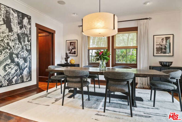 14318 Valley Vista Boulevard, Sherman Oaks CA: https://media.crmls.org/mediaz/9649f0ba-a709-498d-8146-56a114ff0f5d.jpg