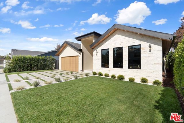 13949 Cumpston Street, Sherman Oaks CA: https://media.crmls.org/mediaz/964ab053-75be-4272-a3bd-497c0b4fc43b.jpg