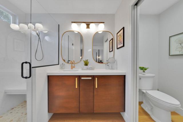 865 Valley Oak Drive, Hollister CA: https://media.crmls.org/mediaz/964d1fca-e8d5-4ebb-b473-7b6fac1b111a.jpg