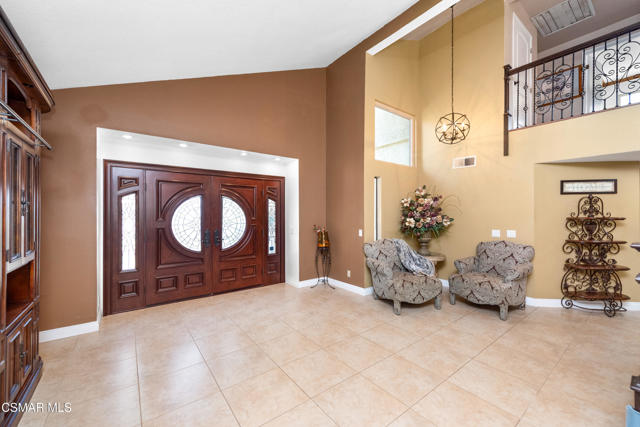 3961 Springtime Lane, Moorpark CA: https://media.crmls.org/mediaz/964e2d76-5793-462c-bb1d-166d7ffb8c75.jpg