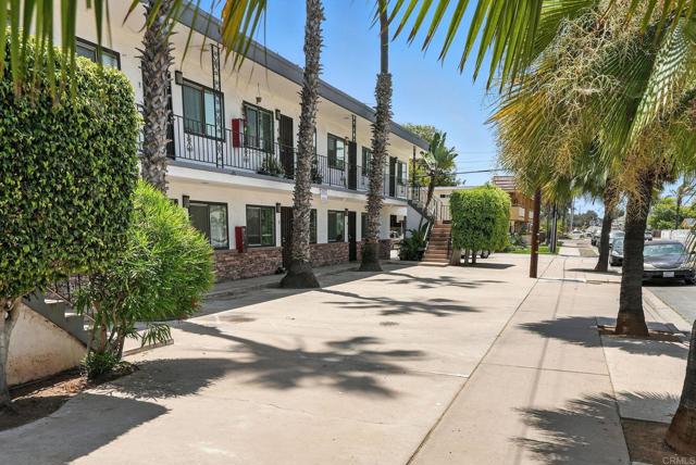 800 Emory Street, Imperial Beach CA: https://media.crmls.org/mediaz/964e3081-9181-4841-b9fe-f607fac94de1.jpg