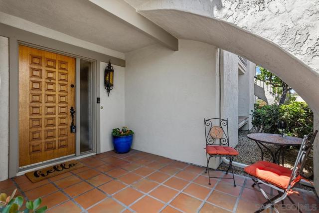 12007 Caminito Campana, San Diego CA: https://media.crmls.org/mediaz/964ecae4-3b10-4f09-90c2-2897acbdf845.jpg