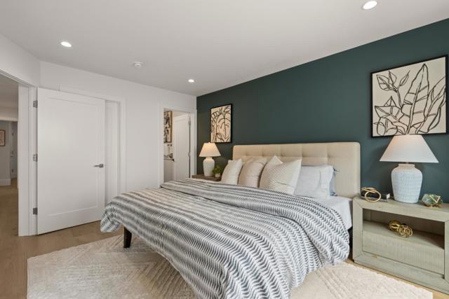 17 30th Street, San Francisco CA: https://media.crmls.org/mediaz/964fd9fa-a0c6-469c-884f-085bf03a7a41.jpg