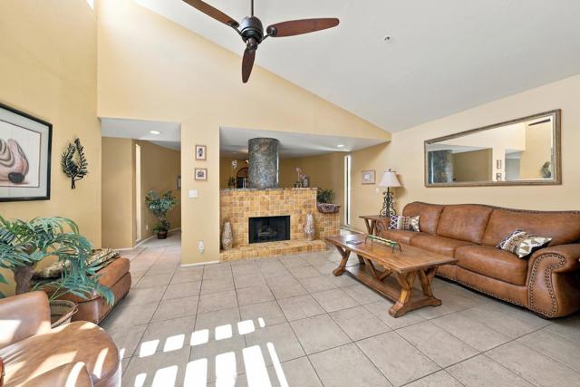 464 Village Square E, Palm Springs, CA 92262